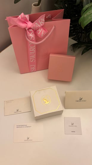 سلسال سوارفسكي البجعة راقص