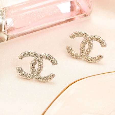 حلق شانيل Chanel