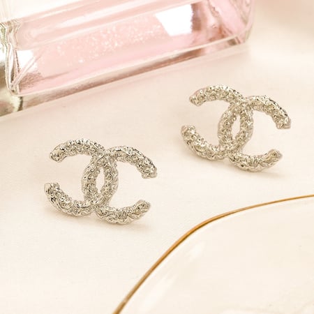 حلق شانيل Chanel