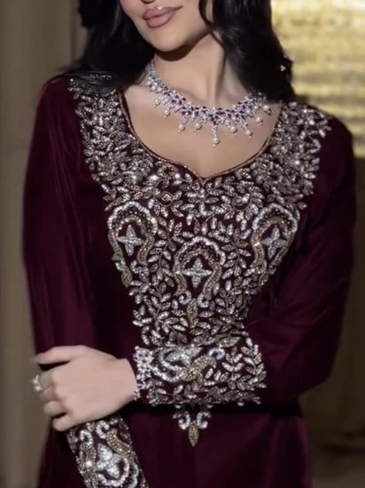 جلابية أنيقة ومريحة تناسب أجواء الشهر الفضيل