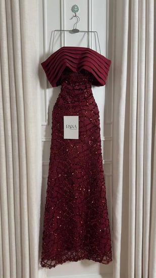 فستان أوف شولدر خمري أنيق