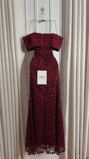 فستان أوف شولدر خمري أنيق