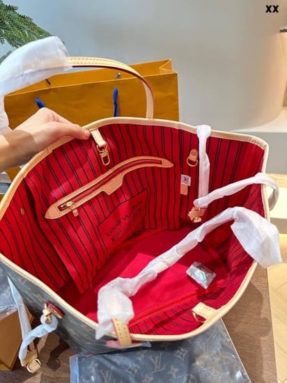 شنطة كتف لويس فيتون ماستر