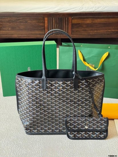 شنطة كتف قويارد ماستر