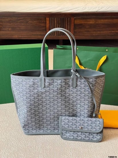 شنطة كتف قويارد ماستر