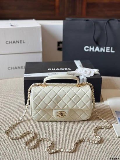 شنطة يد شانيل ماستر كواليتي mini flap with top handle