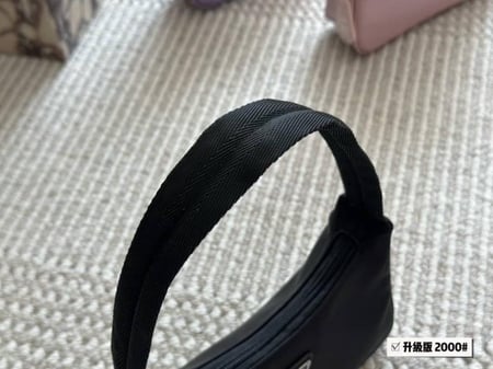 تسليم فوري شنطة يد ماستر كواليتي برادا