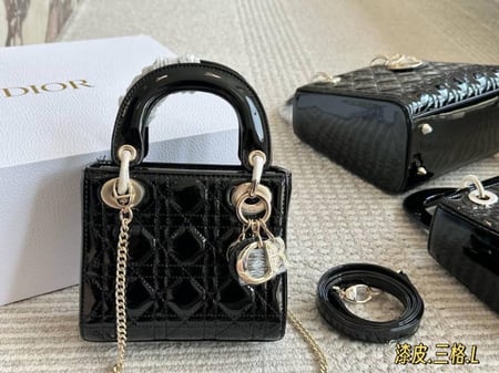 شنطة يد ليدي ديور ماستر lady Dior