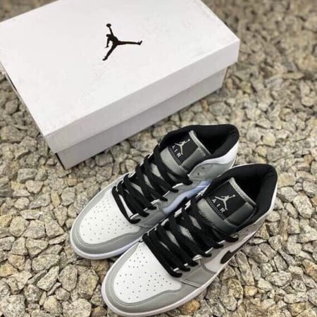 حذاء جورد رمادي