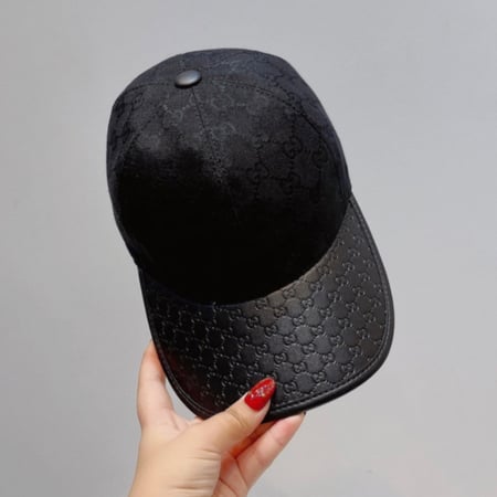 كابات ماركة قوتشي