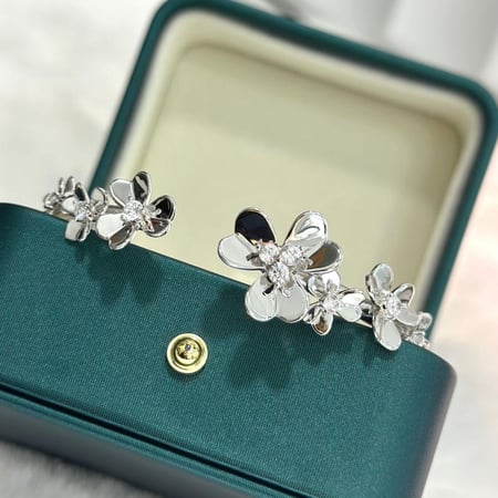 مجوهرات تقليد ماستر