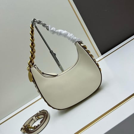 شنطة مقلدة مرره