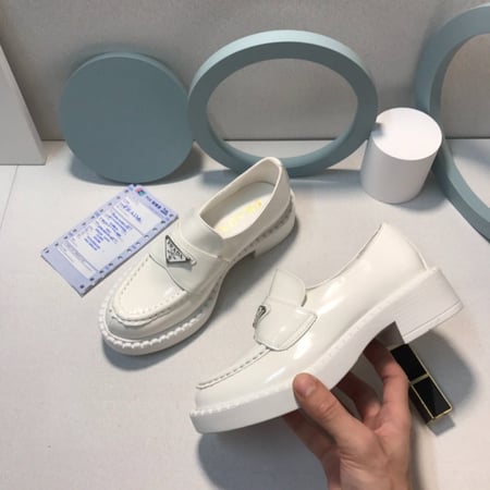 حذاء برادا نسائي لونين مقاس