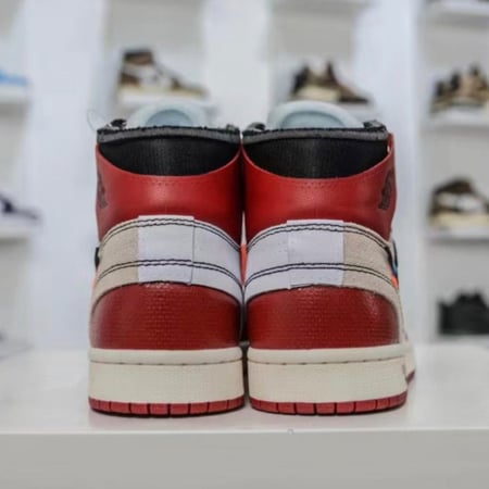 حذاء نايك جوردن اوف وايت لونين ماستر مع العلبة