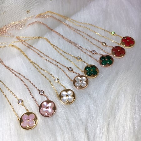 لويس فيتون سلسال بلوزم جودة عالية