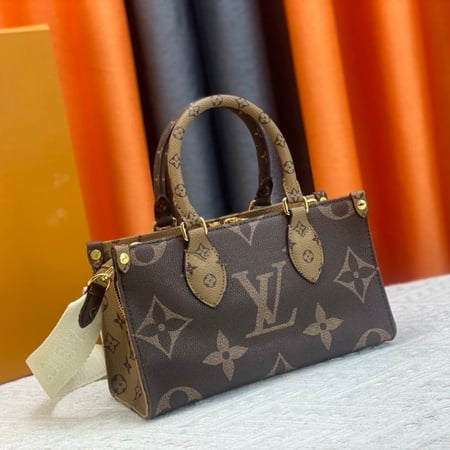 شنطة لويس فيتون حجم متوسط