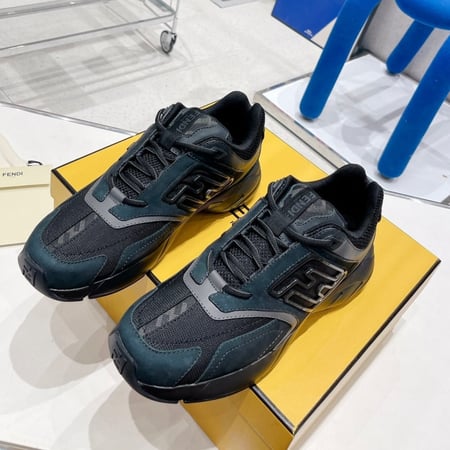 احذية رياضية ماركات عالمية