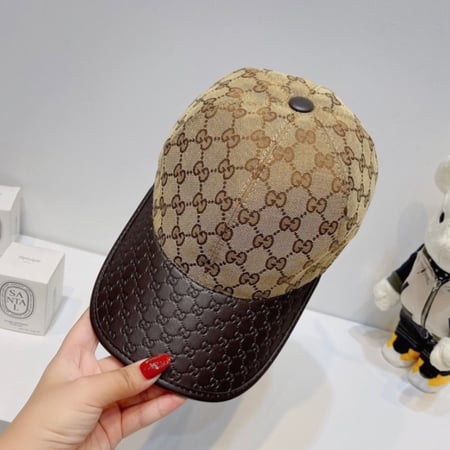 قبعات ماركات