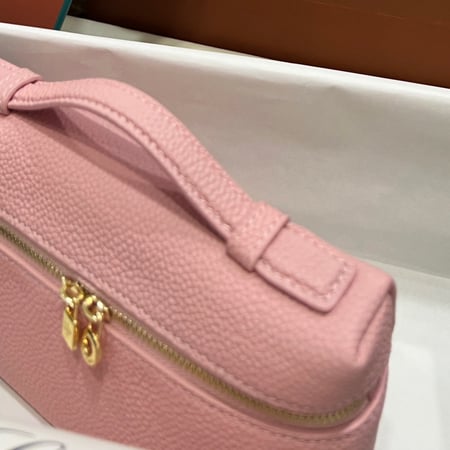 حقيبة لوروبيانا لون وردي ماستر شامل الملحقات