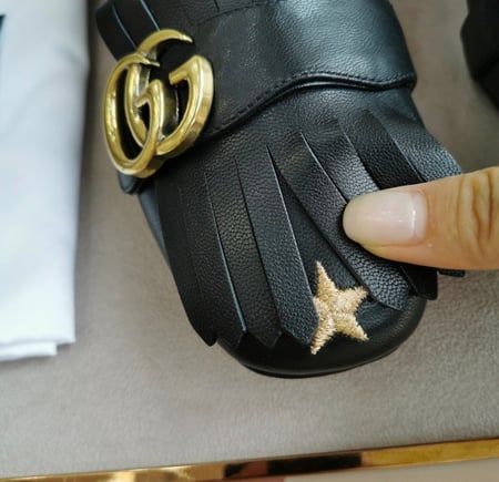 حذاء قوتشي ماستر شامل الملحقات