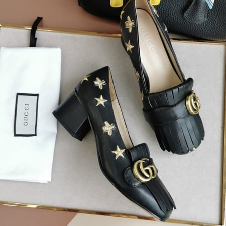 حذاء اسود ماركة قوتشي