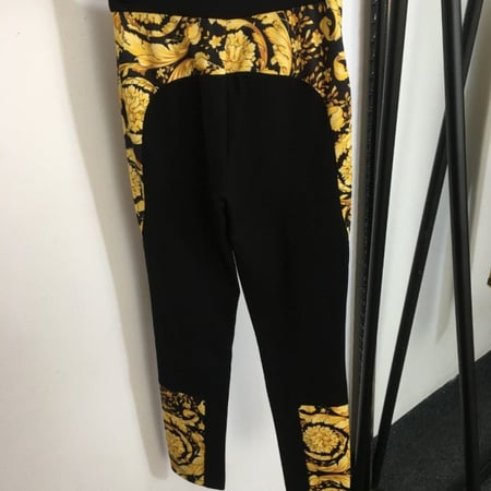 طقم فرزاتشي نسائي قطعة للتوصيل الفوري