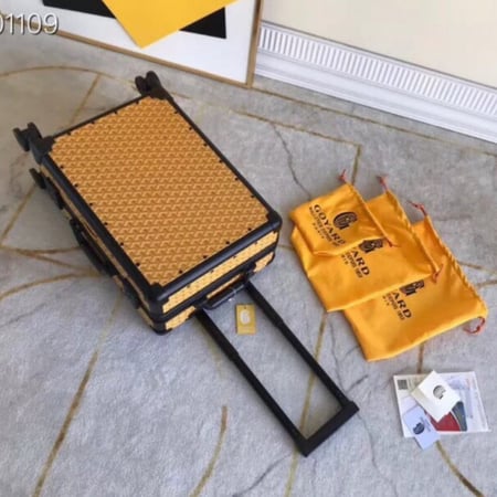 شناط سفر ماركات-حقائب سفر-شناط مقلدة-حقائب مقلدة-تقليد جويارد-قويارد