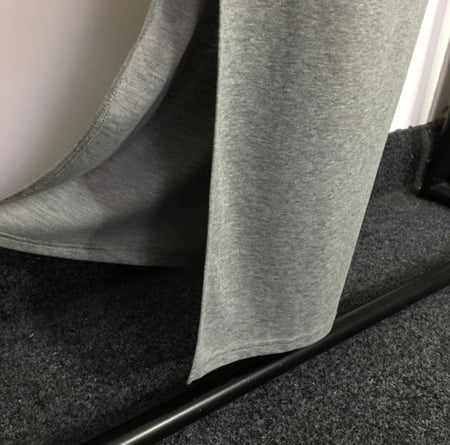 فستان لويفي اسود للتوصيل الفوري