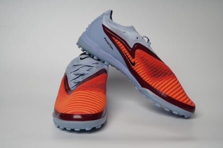 جزمة كرة قدم Nike