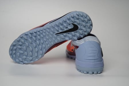 جزمة كرة قدم Nike