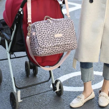 شنطة مواليد انيقة