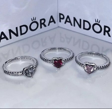 خاتم  باندورا مع الملحقات