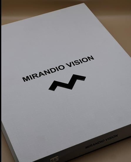 شماغ Mirandio vision مطرز من الأطراف