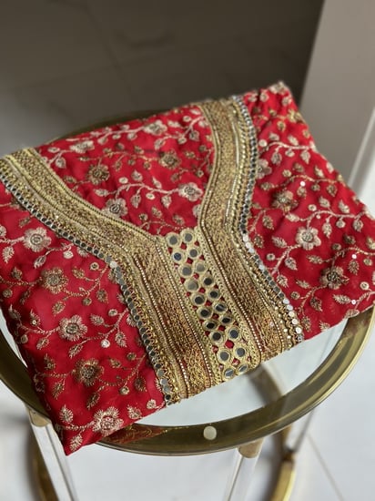 مخور شيفون تطريز على كامل القطعة