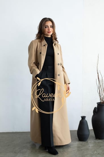 عبايات ملونه