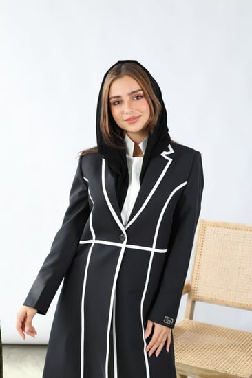 بليزر أسود بخطوط بيضاء LA52