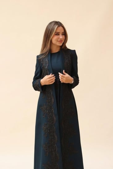 عباية بليزر LA203