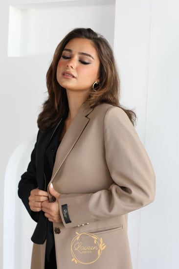 عباية بليزر LA129