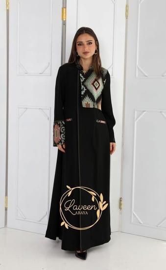 عباية بليزر اسود وبيج