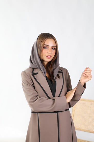 بليزر باللون البني الفاتح LA53