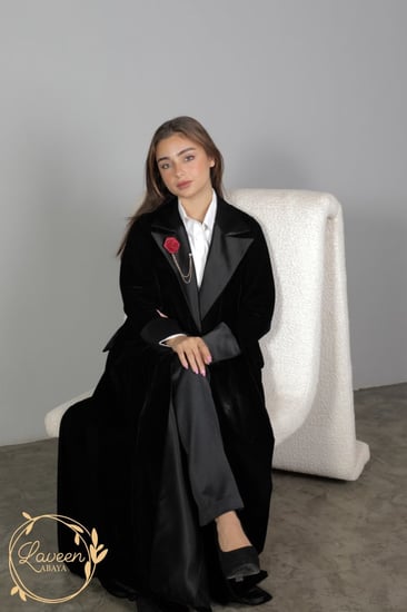 عباية شتوية مخمل LA56