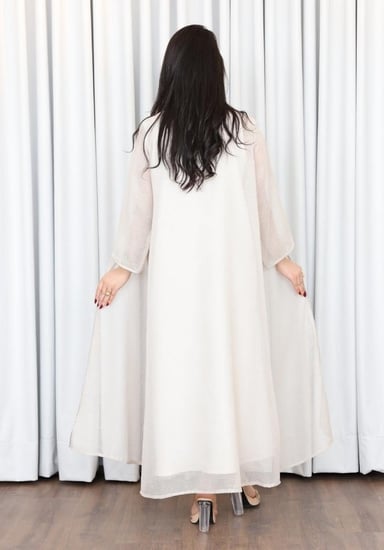 جلابية صيفي لينن بتصميم الورد مزينة بشك لامع وأكمام شيفون لون بيج