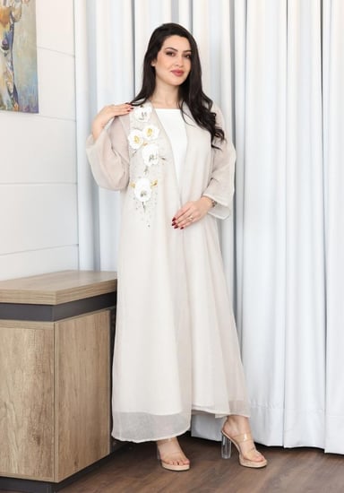 جلابية صيفي لينن بتصميم الورد مزينة بشك لامع وأكمام شيفون لون بيج