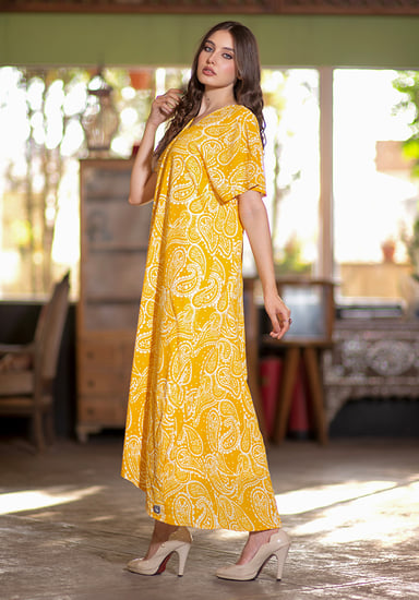 فستان صيفي خامة قطن كم قصير بنقشة الروبيان وياقة V