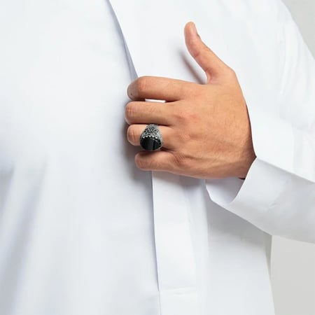ثوب سعودي قلاب سحاب مخفي