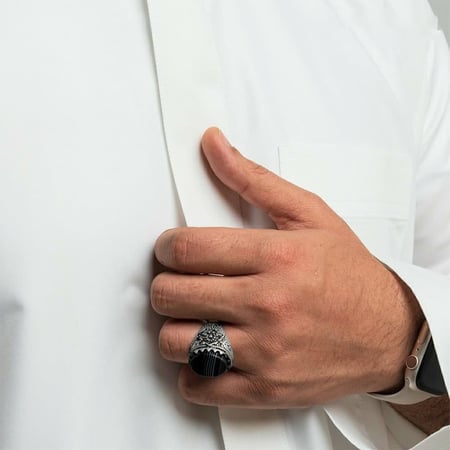 ثوب سعودي قلاب سحاب مخفي