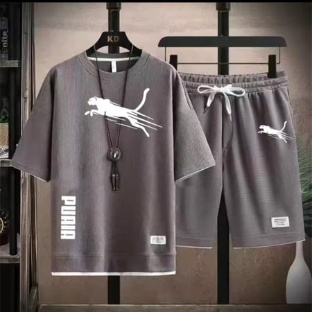 ملابس رياضية ماركة