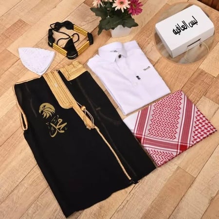 طقم ملابس ولادي فخم يوم التأسيس