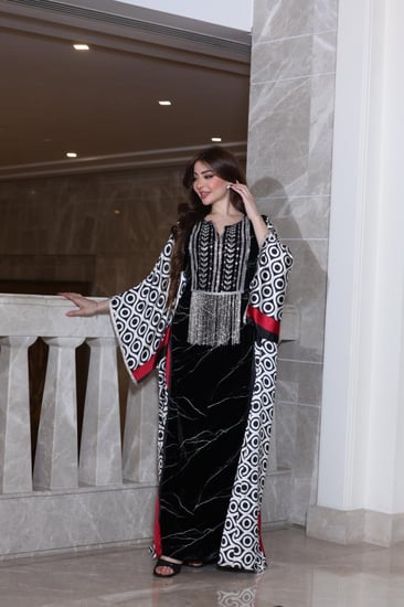 جلابيه مخمل سهره بكلفه بالصدر