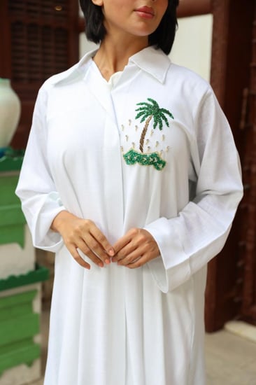 جلابيه بتطريز يدوي